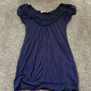 Women’s navy blue shirt Small